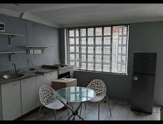 1 BEDROOM PROPERTY TO RENT IN ESSENWOOD